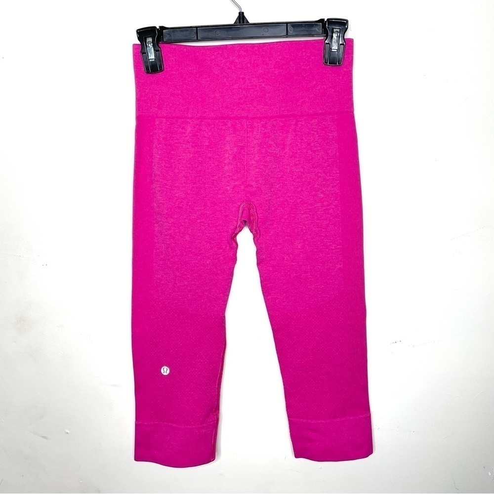 Lululemon Free To Flow Crop 17” Legging Magenta Sz 4 - Picture 6 of 12